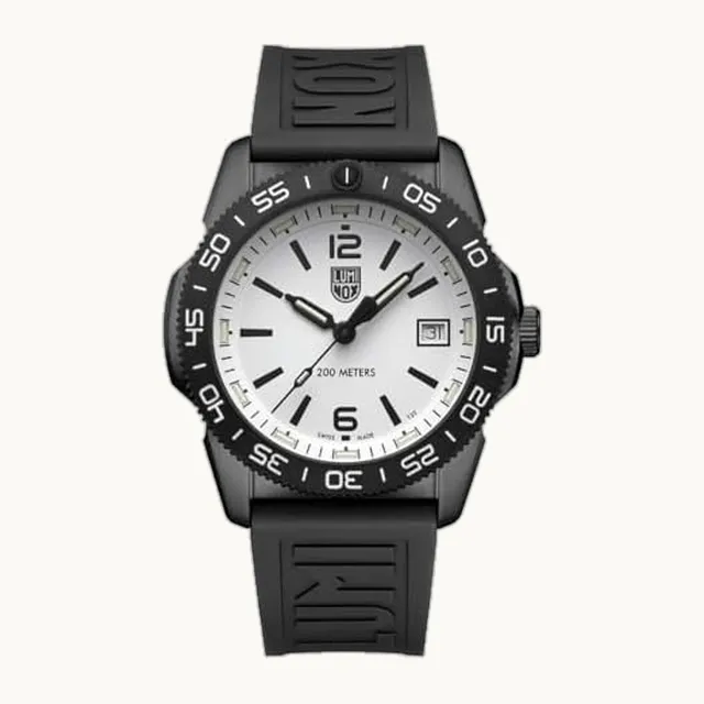 XS.3127.M Unisex Pacific Diver White Dial Strap Watch