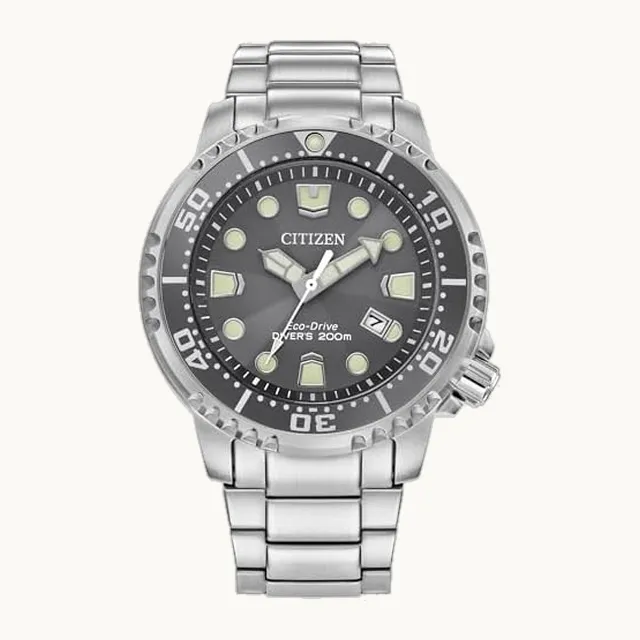 Eco-Drive Promaster - Reloj de buceo para hombre, esfera gris, pulsera de acero inoxidable plateado (modelo: BN0