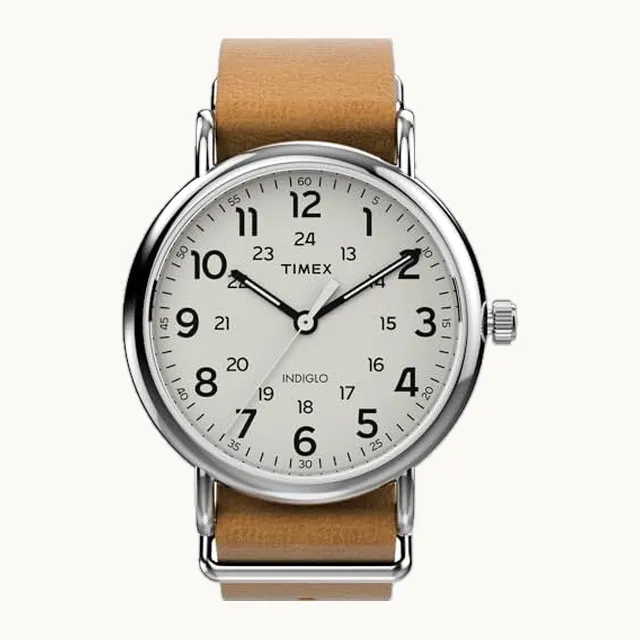 Weekender - Reloj unisex clásico de 40 mm, correa de color café, esfera color crema y caja plateada